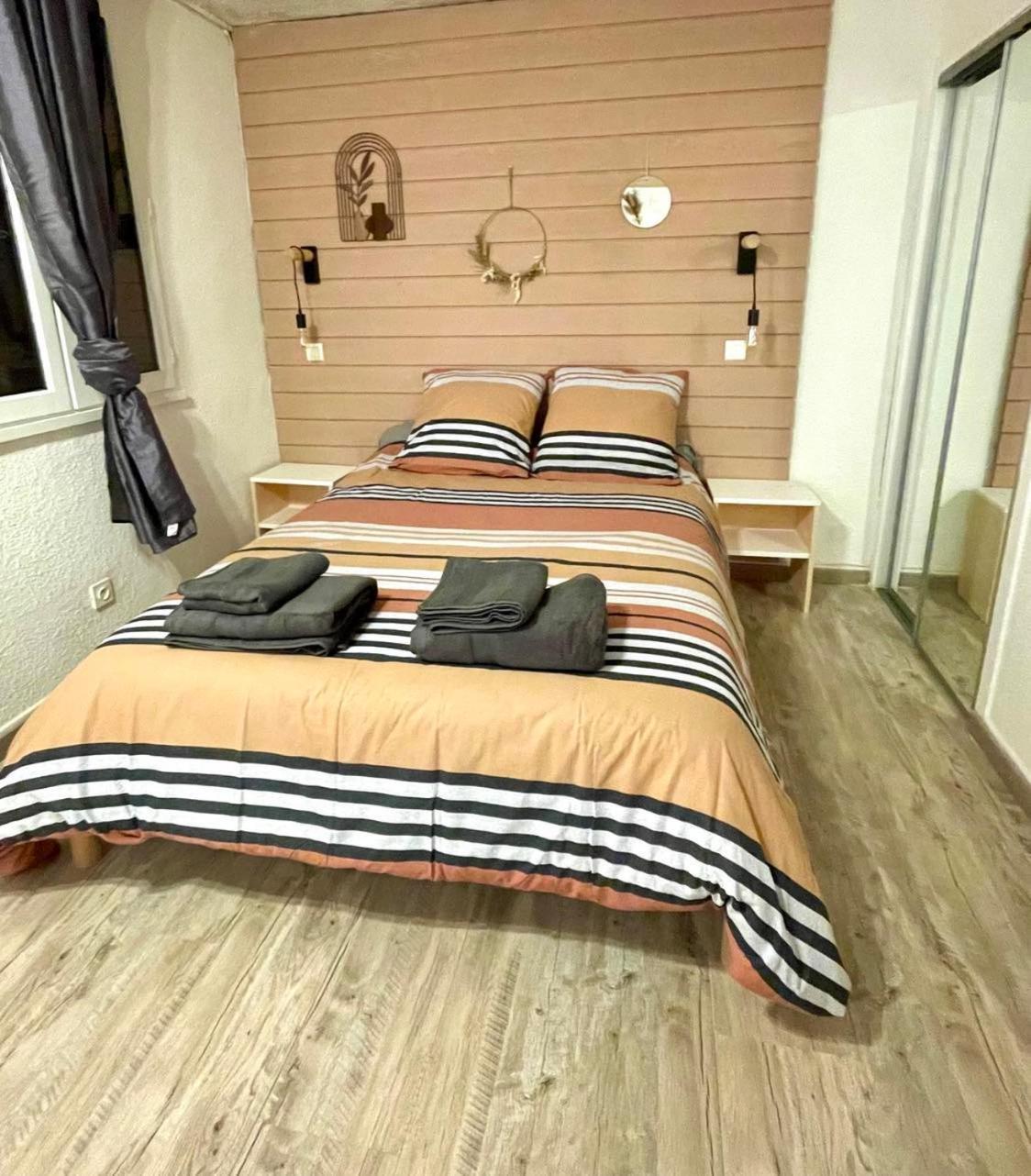 Appartement Avec Piscine En Vallee D'Ossau Bielle Luaran gambar